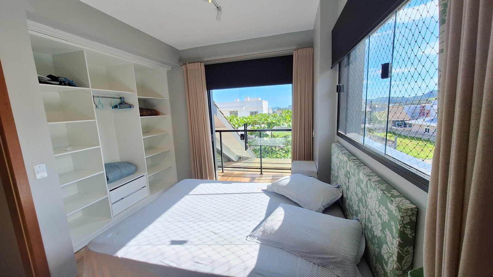 Casa à venda com 3 dormitórios – Garopaba SC