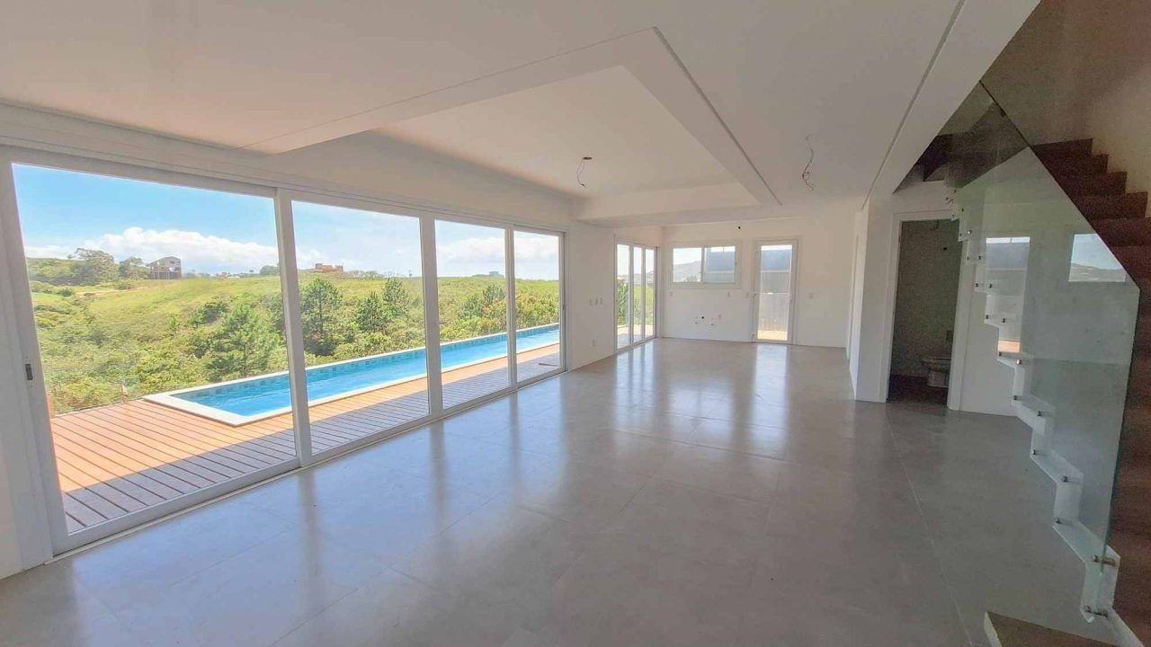 Casa em Garopaba com vista mar à venda!