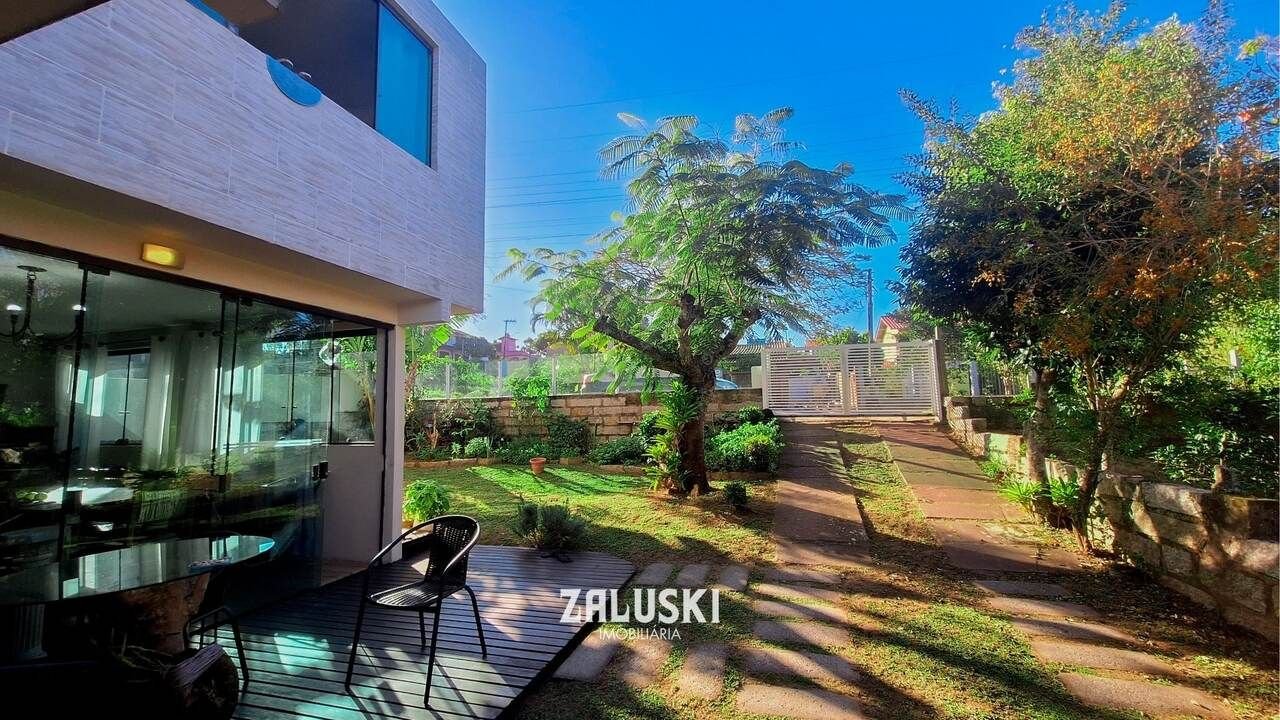 Village: Casa à Venda Em Garopaba (360m²)
