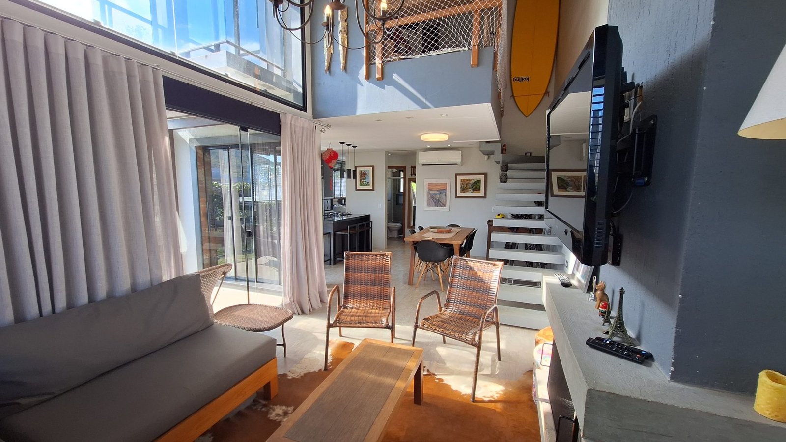 Casa à venda com 3 dormitórios – Garopaba SC