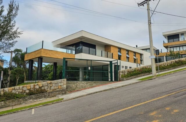Terrazzas al Sole Casas Vista Mar, Garopaba 2026 — Casa Alto Padrao Venda Garopaba Frente Mar