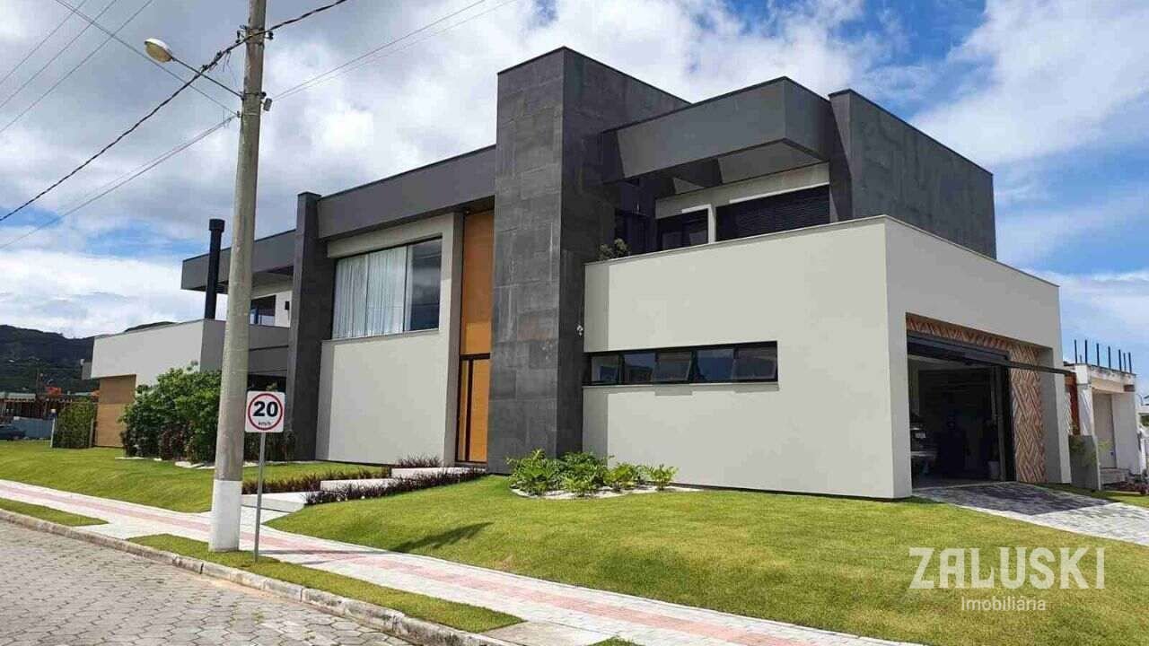 Casa de Alto padrão à venda em Garopaba (460m²)