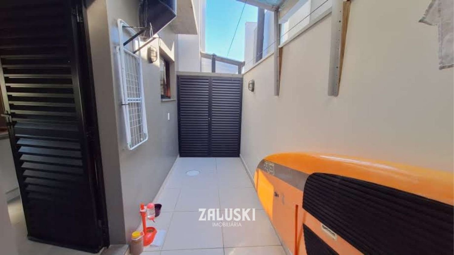 Casa à Venda no Jardim Panorâmico em Garopaba