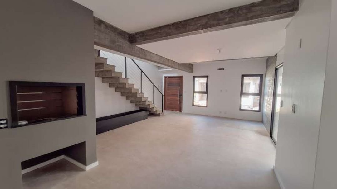 Casa à venda em condomínio fechado – Garopaba