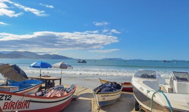 Praia Central de Garopaba: Como é, onde fica e dicas