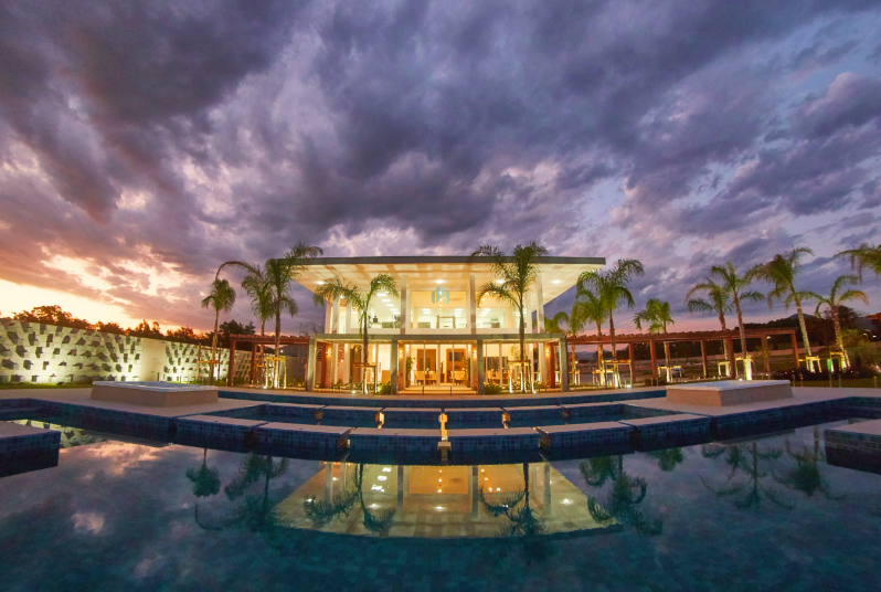Condomínio Aqualina Lake Club