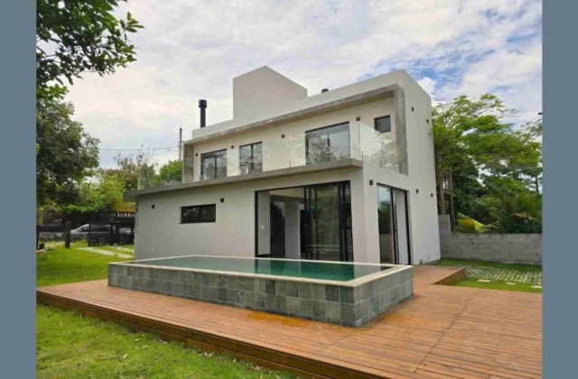 Casa 2 Suítes à venda na Praia do Rosa, Imbituba — Casa 2 Suites A Venda Na Praia Do Rosa Imbituba 1