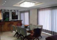 Sala de jantar integrada com a cozinha — casa