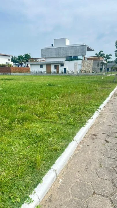 Condomínio Rosa Internacional Terreno 450m², Garopaba